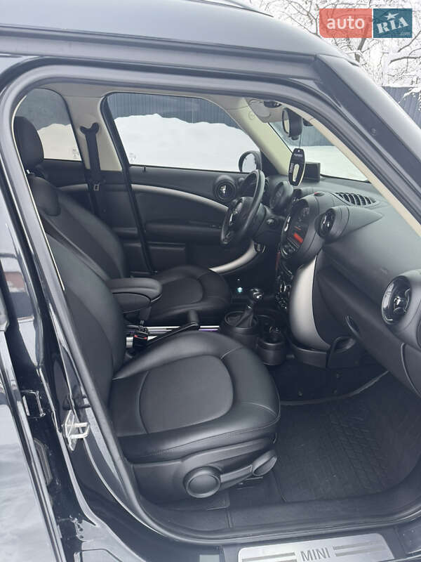 Хэтчбек MINI Cooper 2015 в Ужгороде