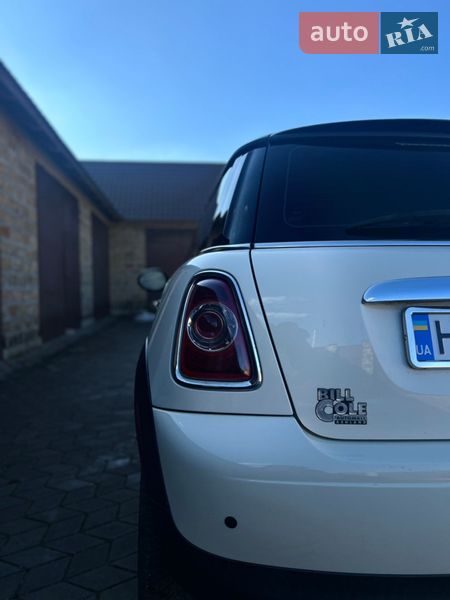 Хэтчбек MINI Cooper 2011 в Раздельной