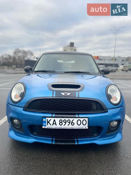 Хетчбек MINI Cooper 2010 в Києві