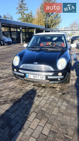 Хэтчбек MINI Cooper 2002 в Лубнах