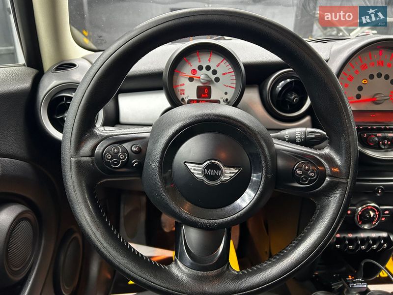 Хетчбек MINI Cooper 2011 в Чернівцях