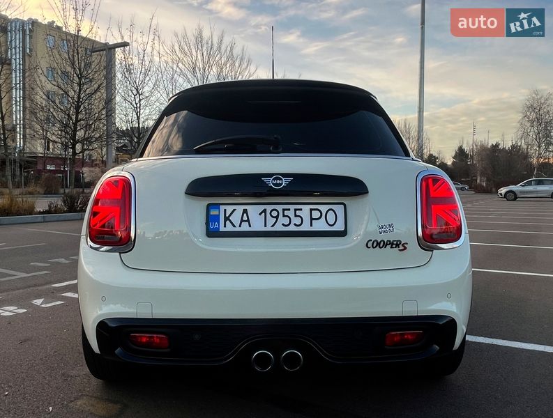 Хэтчбек MINI Cooper 2019 в Киеве