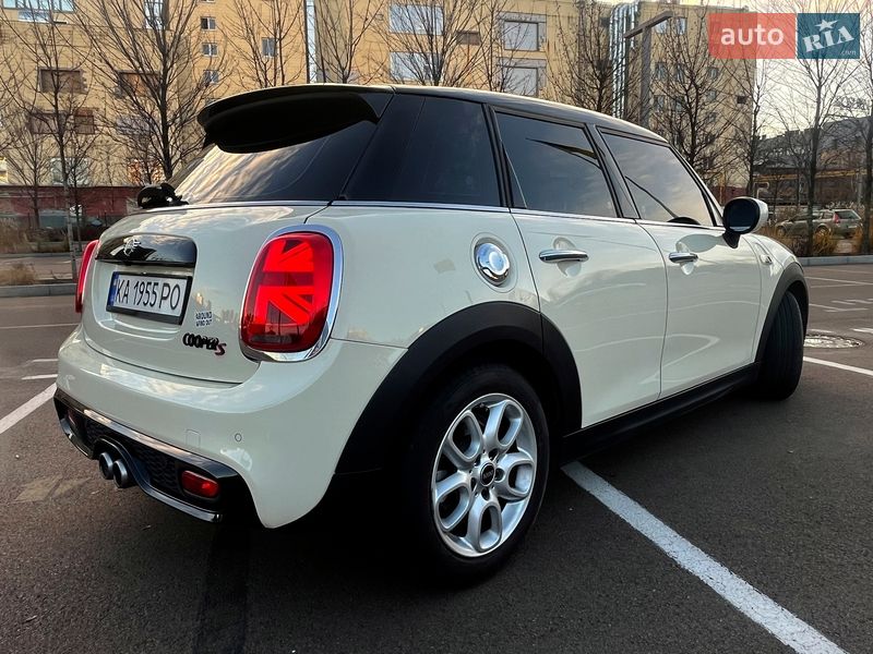 Хэтчбек MINI Cooper 2019 в Киеве