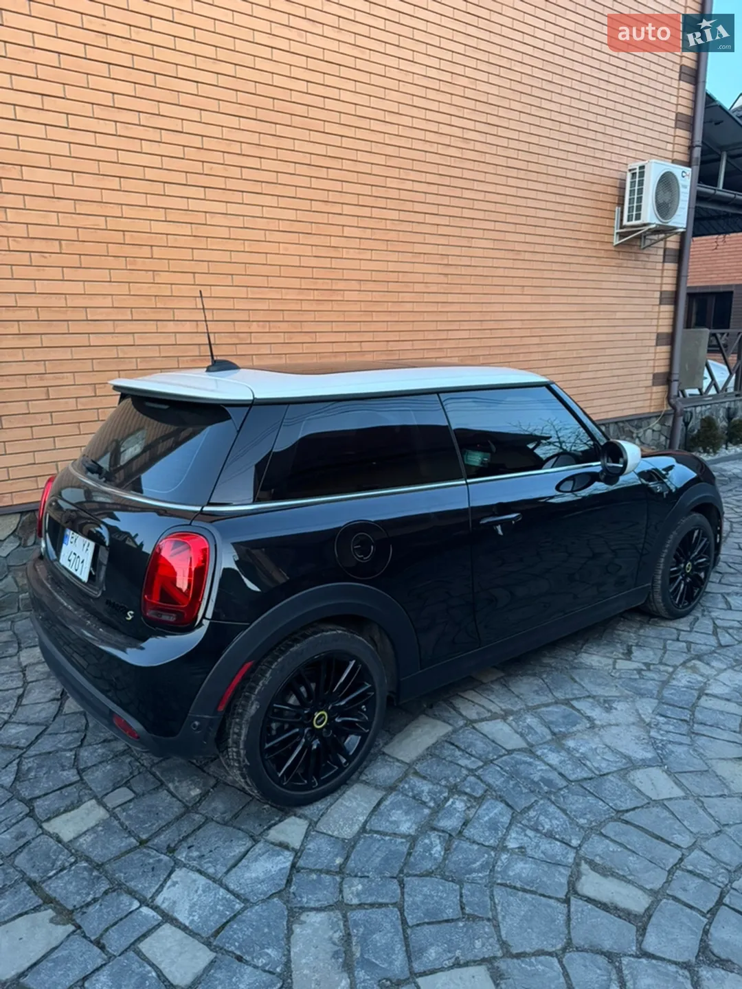 2023 MINI Cooper - мініатюра 2