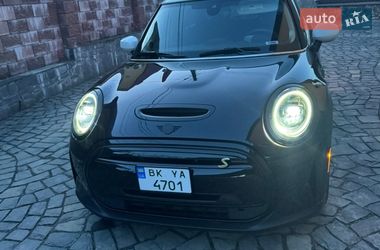 Хэтчбек MINI Cooper 2023 в Костополе