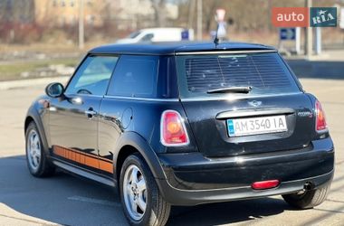 Хэтчбек MINI Cooper 2010 в Бердичеве