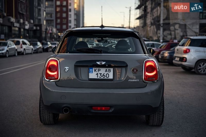 Хетчбек MINI Cooper 2016 в Івано-Франківську