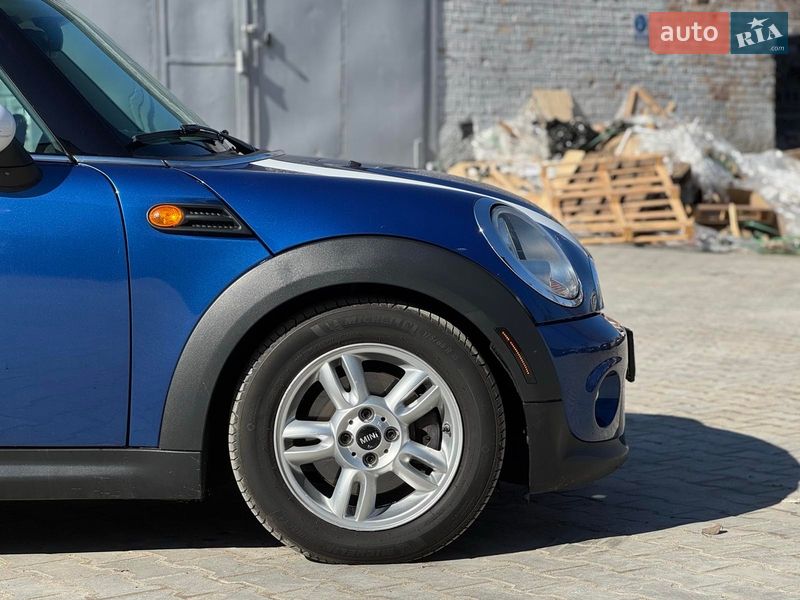 Хетчбек MINI Cooper 2013 в Києві