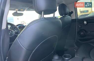 Хэтчбек MINI Cooper 2015 в Львове