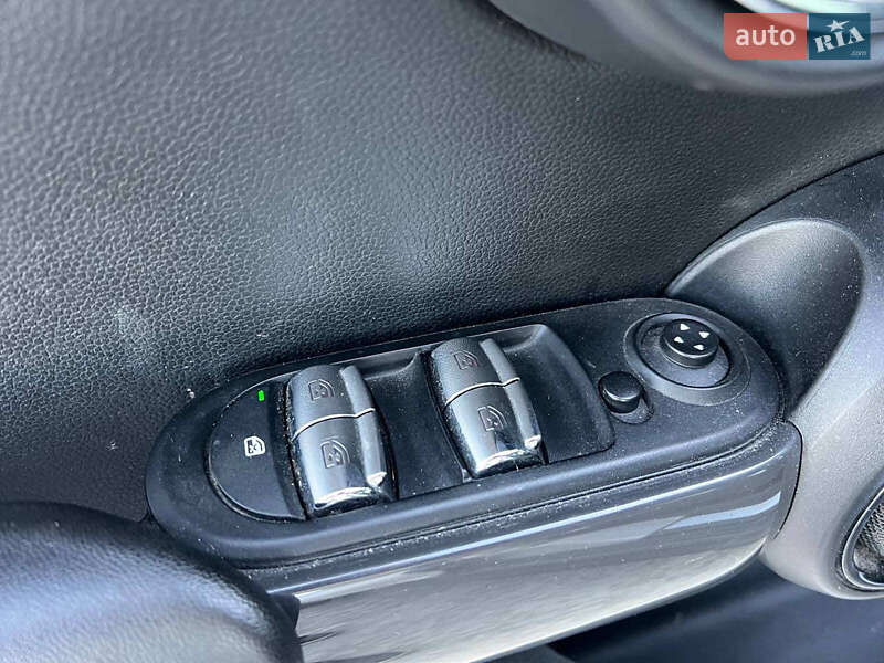 Хетчбек MINI Cooper 2015 в Львові