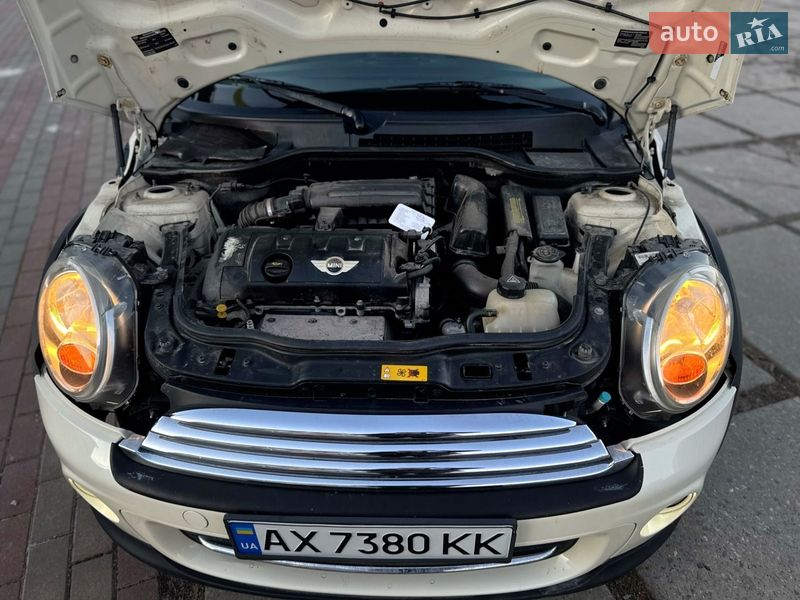 Хэтчбек MINI Cooper 2012 в Харькове