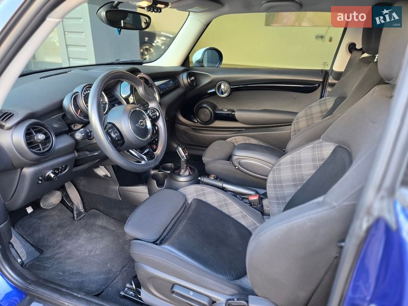 Хэтчбек MINI Cooper 2018 в Одессе
