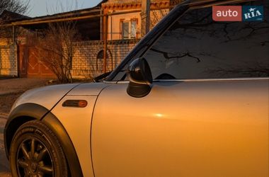 Хетчбек MINI Cooper 2003 в Дніпрі