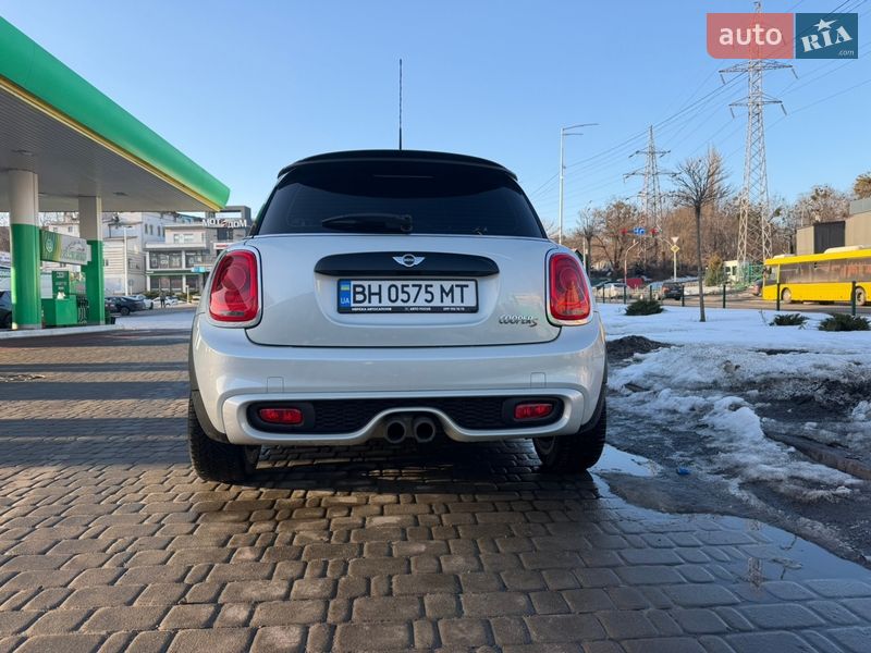Хэтчбек MINI Cooper 2015 в Киеве