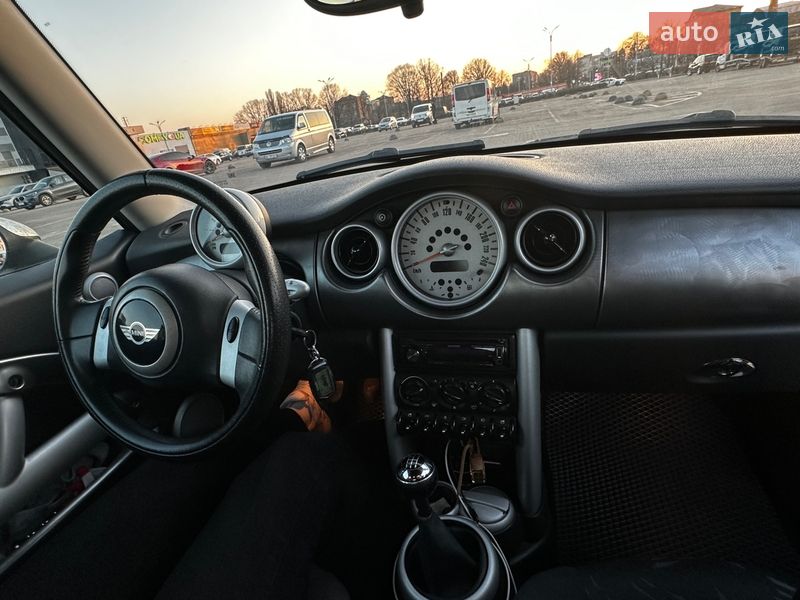 Хетчбек MINI Cooper 2004 в Житомирі