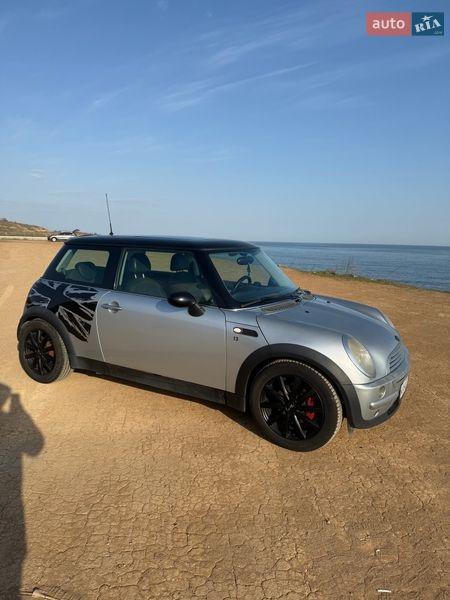 Хетчбек MINI Cooper 2001 в Одесі