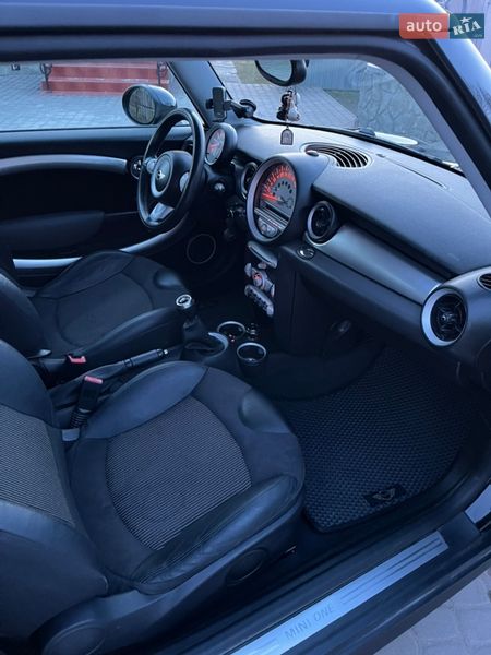 Хэтчбек MINI Cooper 2009 в Николаеве фото 35 Хэтчбек MINI Cooper 2009 в Николаеве