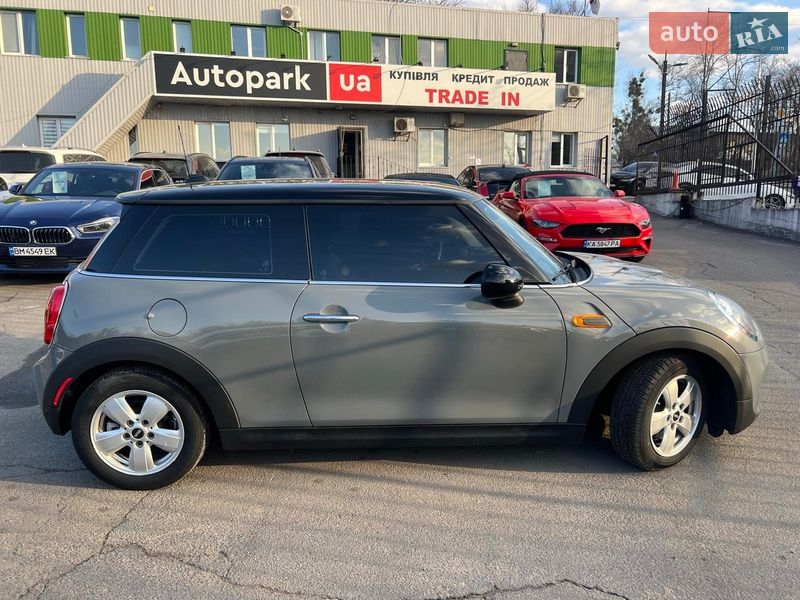 Хэтчбек MINI Cooper 2017 в Киеве