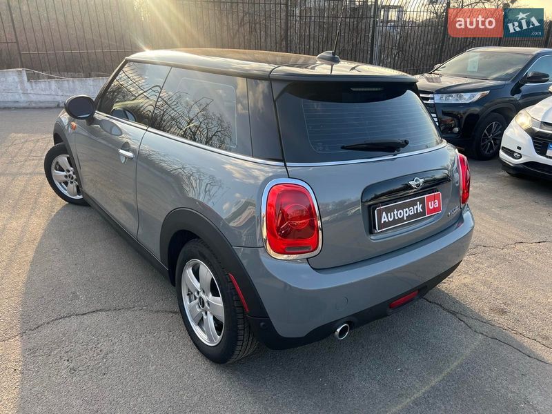 Хэтчбек MINI Cooper 2017 в Киеве