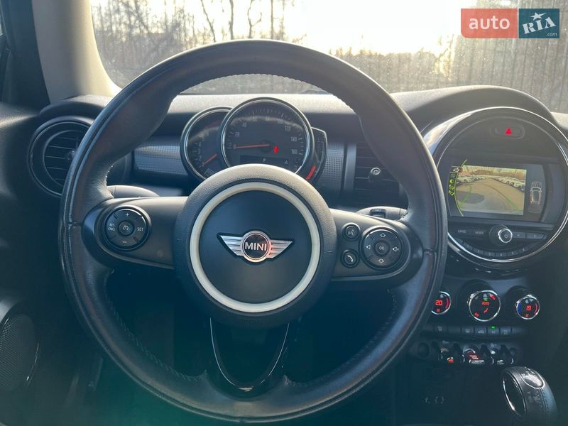 Хэтчбек MINI Cooper 2017 в Киеве
