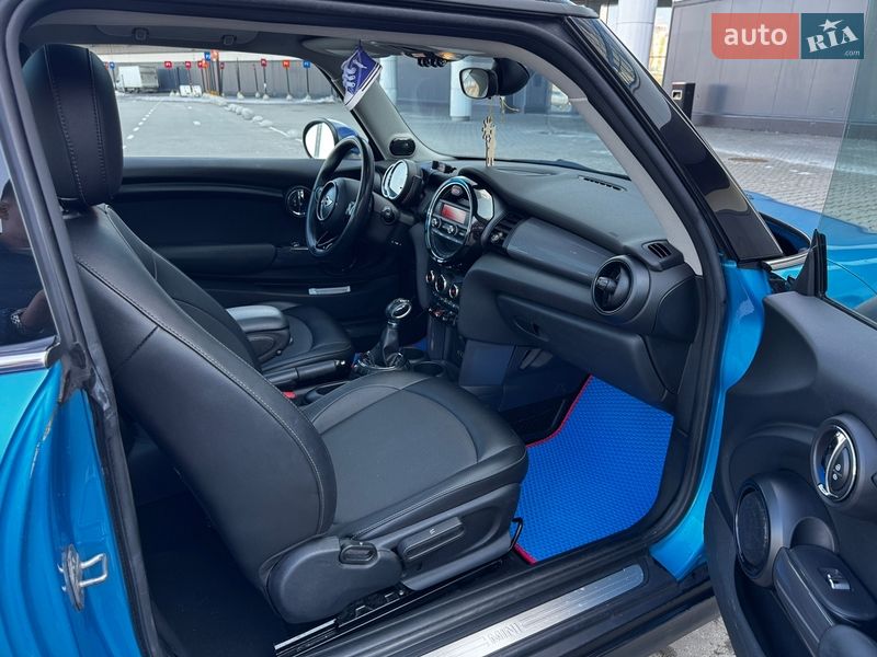 Хэтчбек MINI Cooper 2015 в Киеве