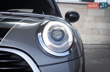 Хэтчбек MINI Cooper 2016 в Киеве