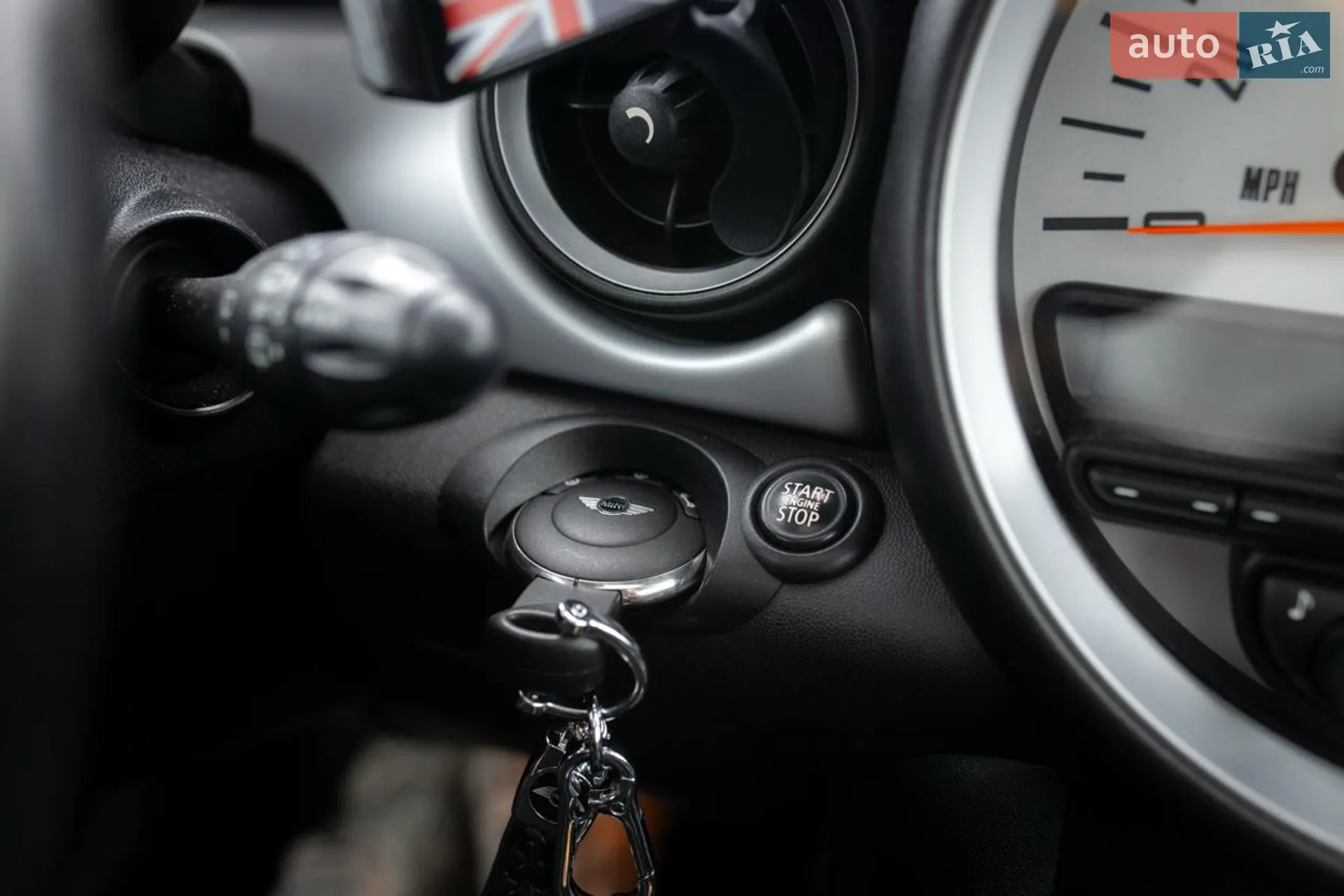 2013 MINI Cooper - мініатюра 10