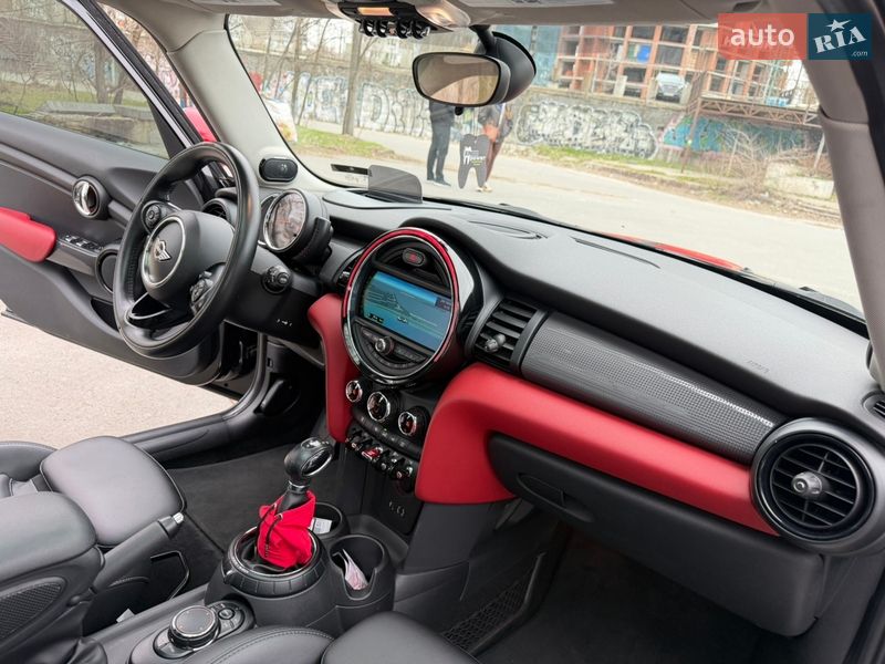 Хетчбек MINI Cooper 2016 в Дніпрі
