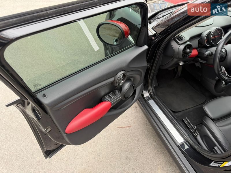 Хетчбек MINI Cooper 2016 в Дніпрі