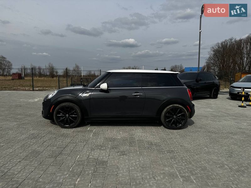 Хэтчбек MINI Cooper 2018 в Ивано-Франковске