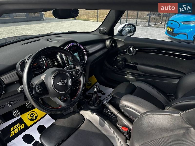 Хэтчбек MINI Cooper 2018 в Ивано-Франковске