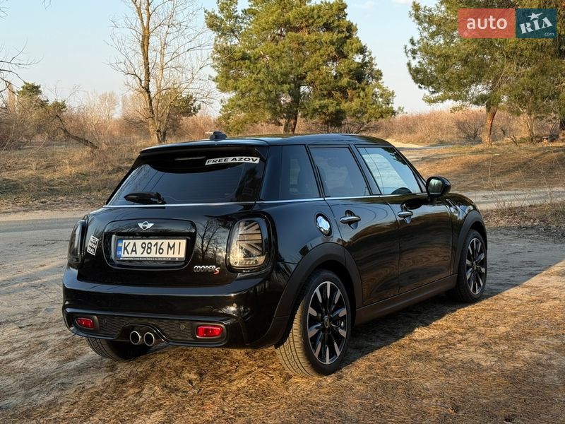 Хэтчбек MINI Cooper 2017 в Киеве