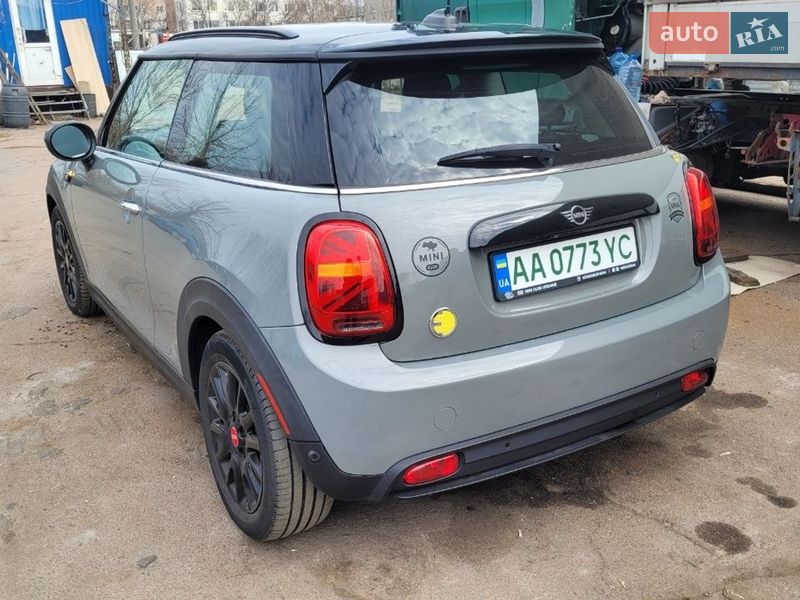 Хэтчбек MINI Cooper 2021 в Киеве