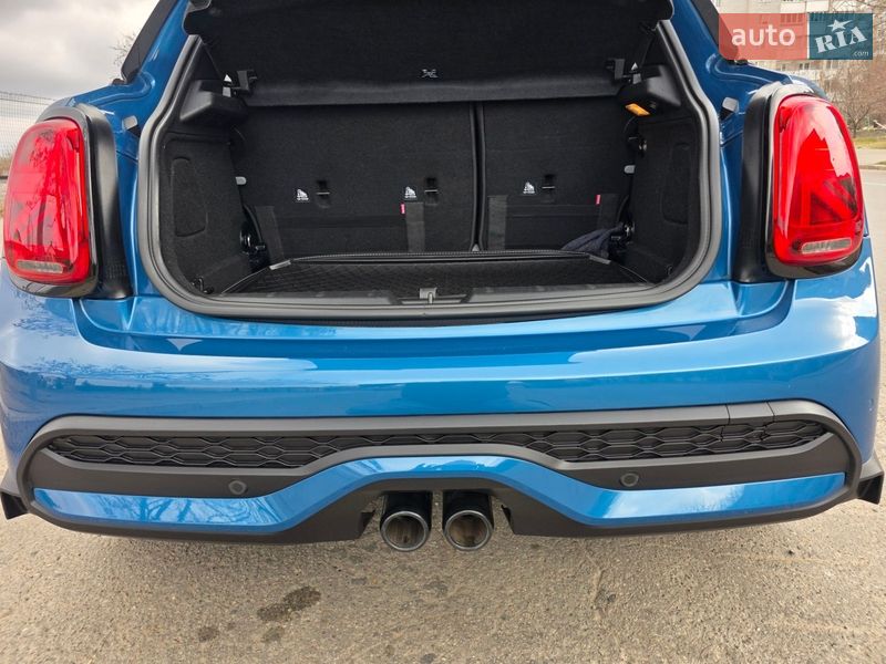 Хетчбек MINI Cooper 2023 в Южноукраїнську