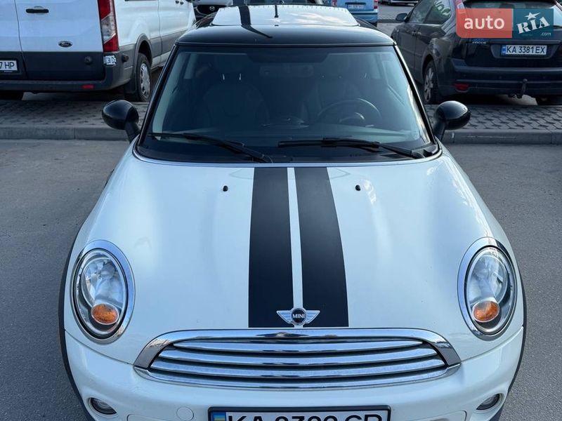 Хэтчбек MINI Cooper 2013 в Киеве