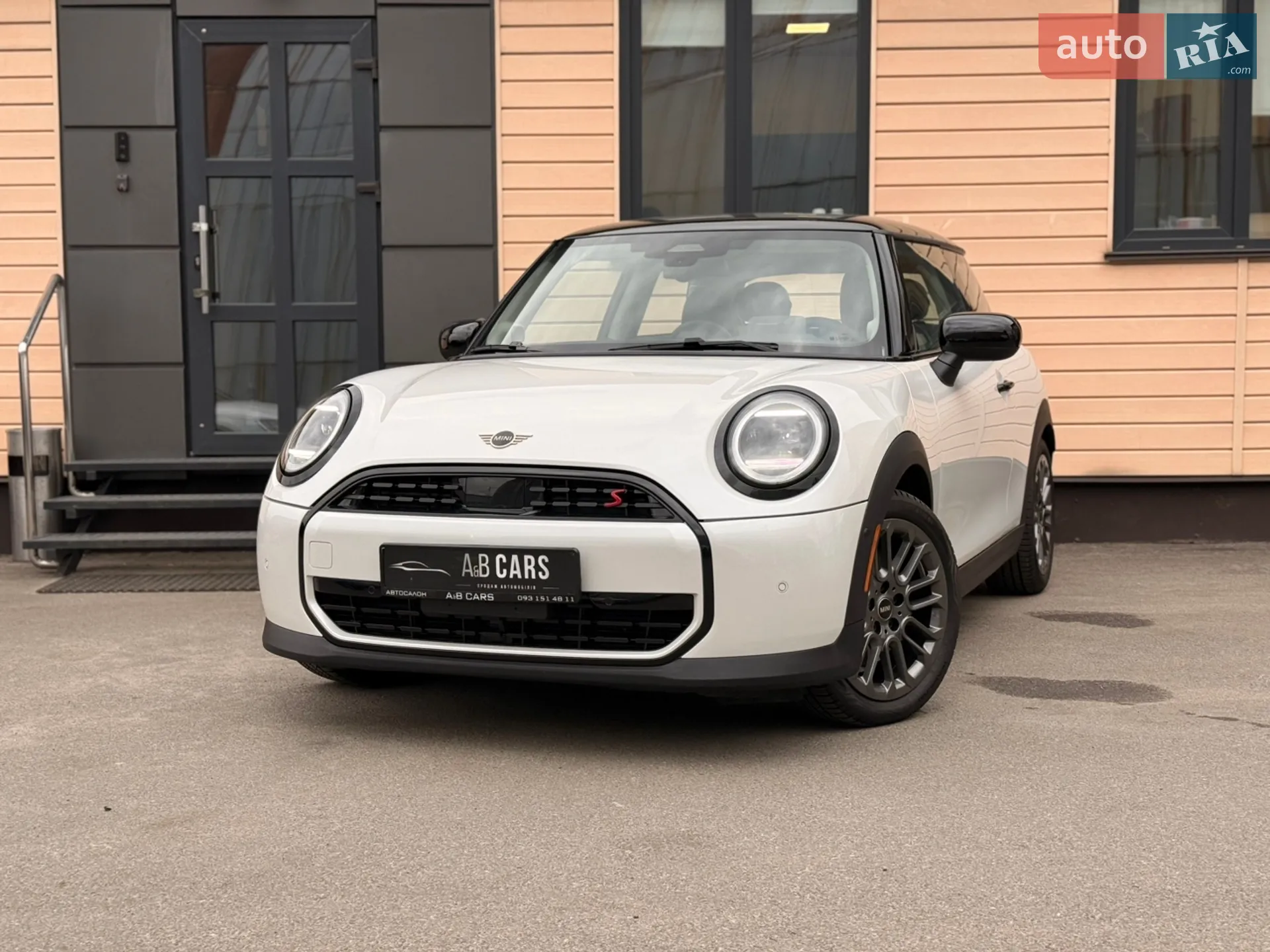 2024 MINI Cooper - фото 1
