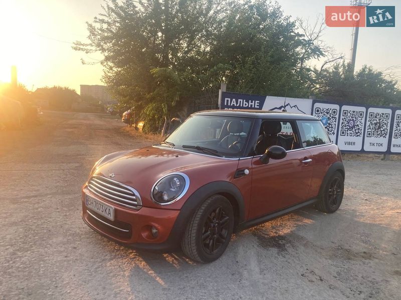 Хэтчбек MINI Cooper 2012 в Одессе