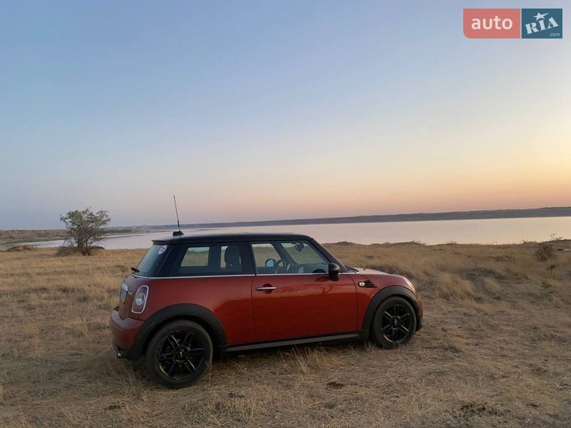 Хэтчбек MINI Cooper 2012 в Одессе