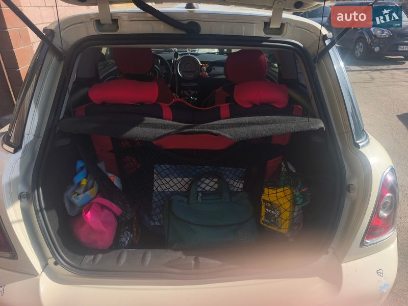 Хетчбек MINI Cooper 2010 в Києві фото 9 Хетчбек MINI Cooper 2010 в Києві