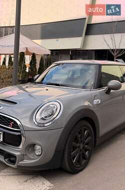 Хэтчбек MINI Cooper 2017 в Киеве