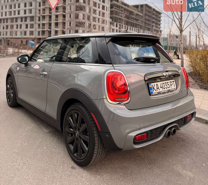 Хэтчбек MINI Cooper 2017 в Киеве