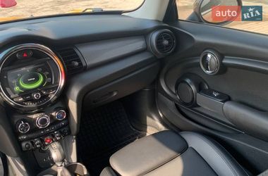 Хетчбек MINI Cooper 2016 в Новій Водолагі