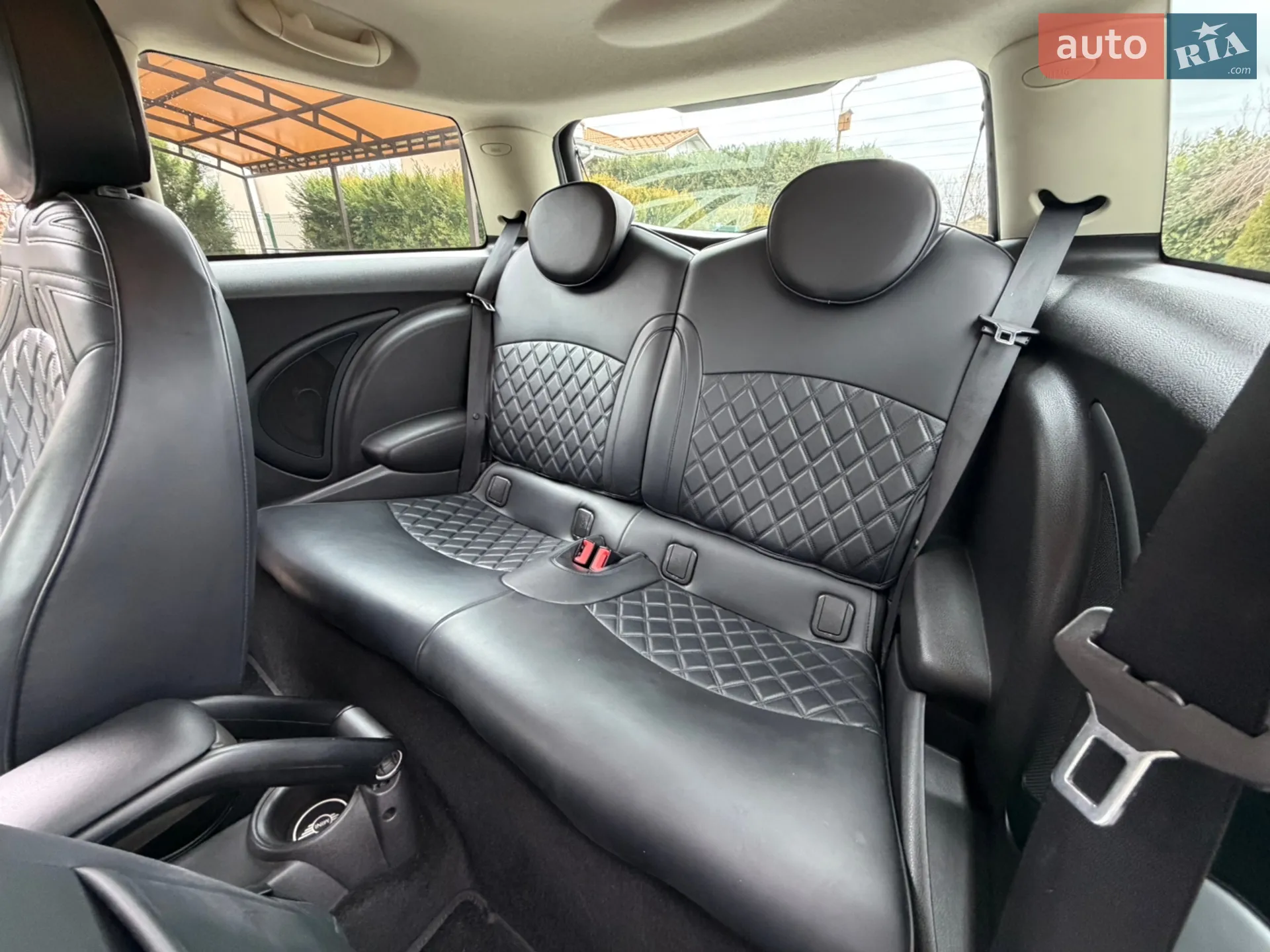 2010 MINI Cooper - мініатюра 29