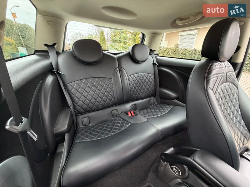 Хэтчбек MINI Cooper 2010 в Одессе