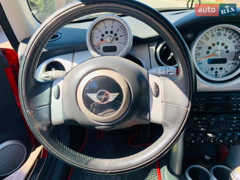 Хэтчбек MINI Cooper 2003 в Киеве