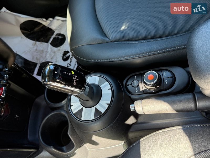 Хэтчбек MINI Cooper 2019 в Виннице
