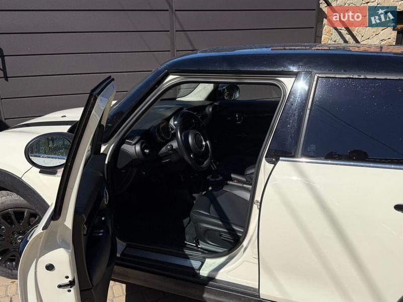 Хэтчбек MINI Cooper 2019 в Виннице
