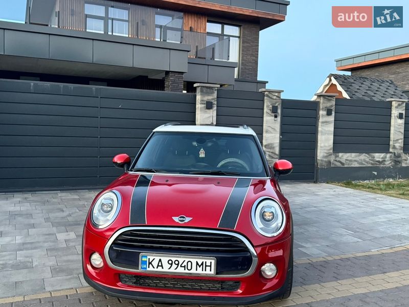 Хэтчбек MINI Cooper 2016 в Софиевской Борщаговке фото 2 Хэтчбек MINI Cooper 2016 в Софиевской Борщаговке