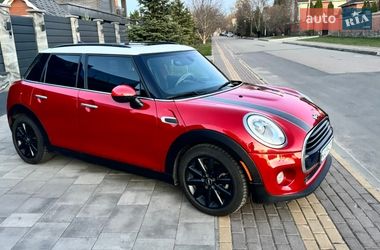 Хэтчбек MINI Cooper 2016 в Софиевской Борщаговке фото 3 Хэтчбек MINI Cooper 2016 в Софиевской Борщаговке