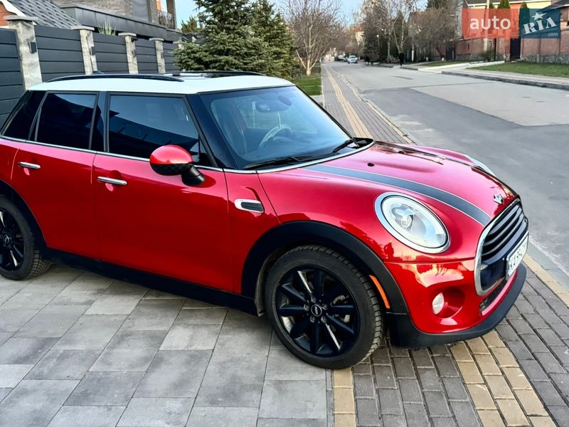 Хэтчбек MINI Cooper 2016 в Софиевской Борщаговке фото 3 Хэтчбек MINI Cooper 2016 в Софиевской Борщаговке